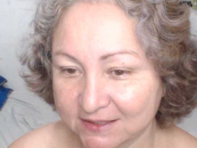 LADYQUEEN520 live cam on BongaCams