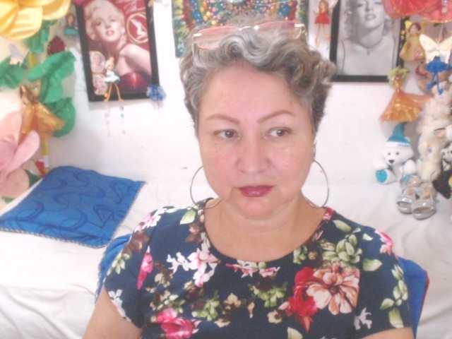 go to chat with LADYQUEEN520