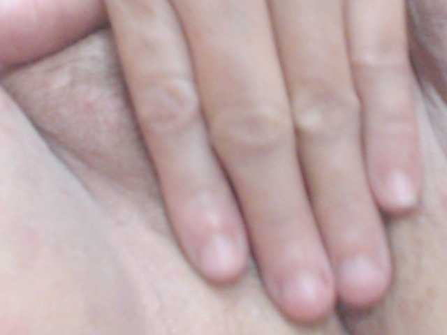 LADYQUEEN520 live cam on BongaCams