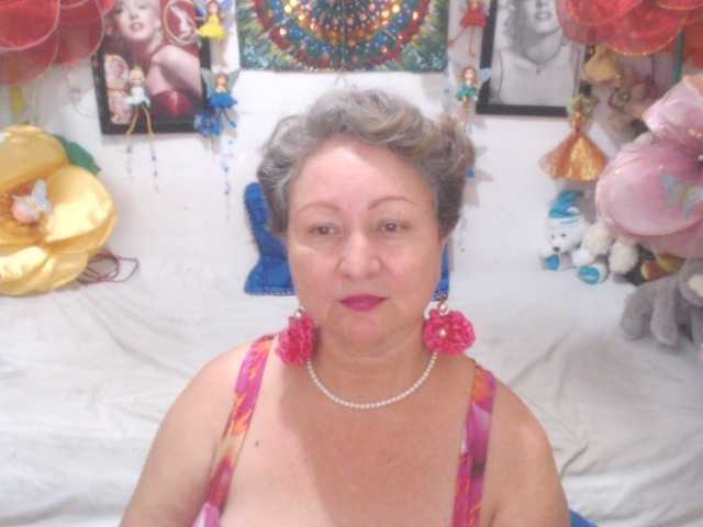 LADYQUEEN520