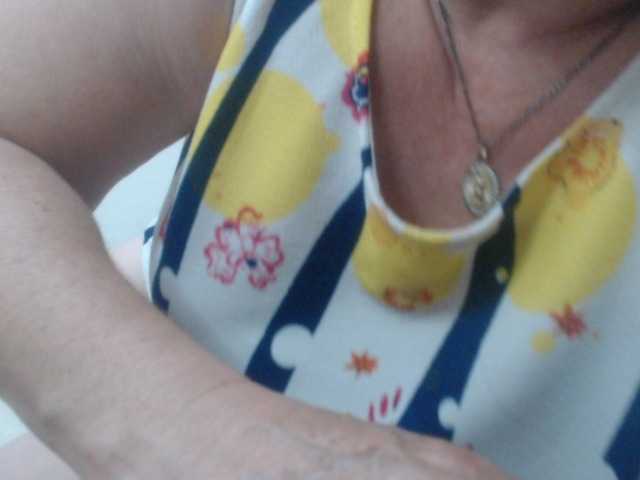 LADYQUEEN520 live cam on BongaCams