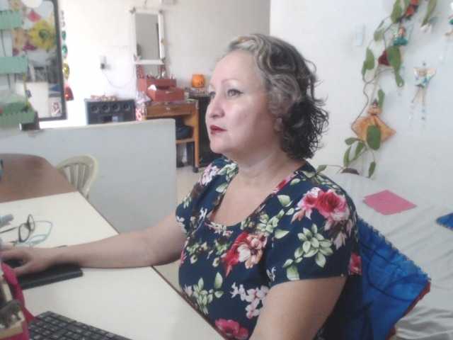 LADYQUEEN520