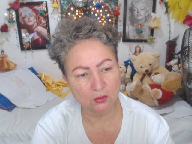 LADYQUEEN520