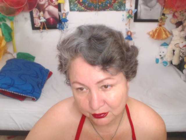 LADYQUEEN520