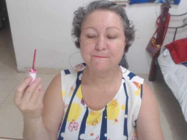 LADYQUEEN520