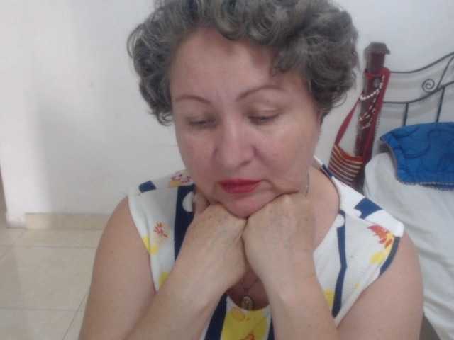 LADYQUEEN520 live cam on BongaCams