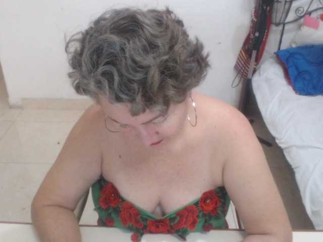 LADYQUEEN520