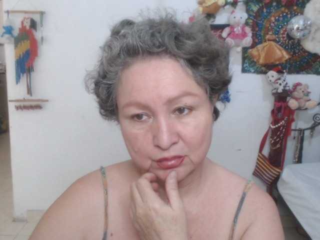 LADYQUEEN520