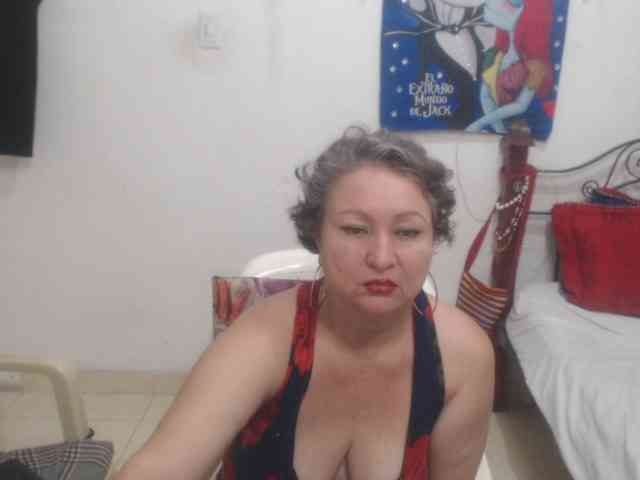 LADYQUEEN520