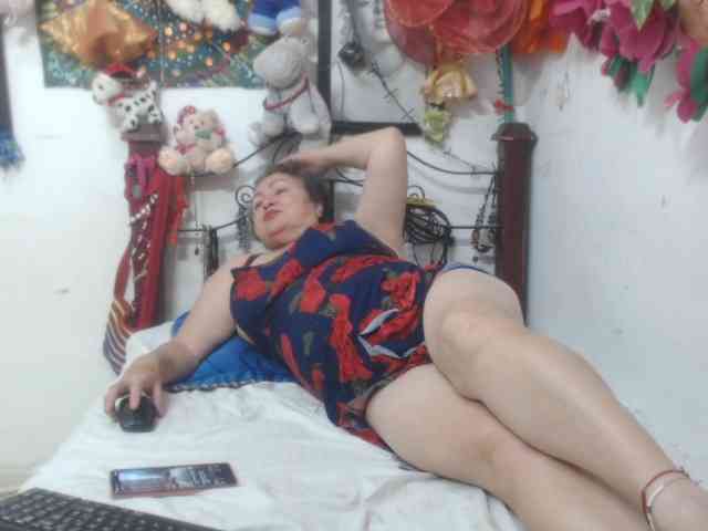 LADYQUEEN520