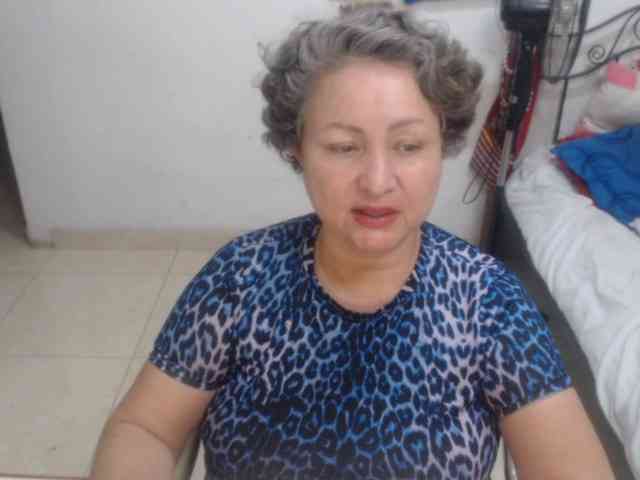 LADYQUEEN520