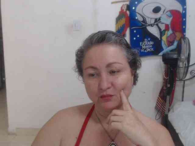 LADYQUEEN520
