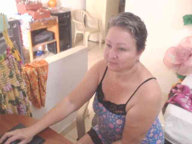 LADYQUEEN520 LADYQUEEN520