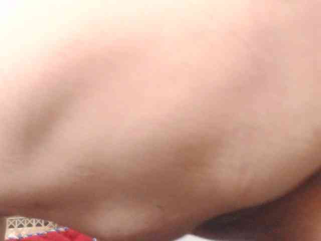 LADYQUEEN520 webcam
