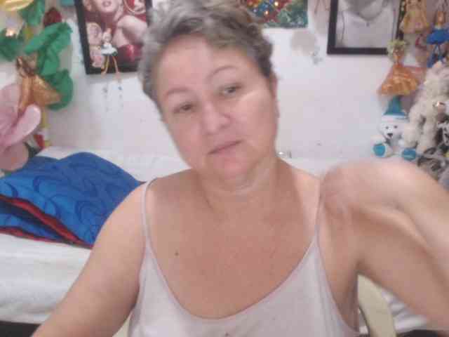 LADYQUEEN520 LADYQUEEN520