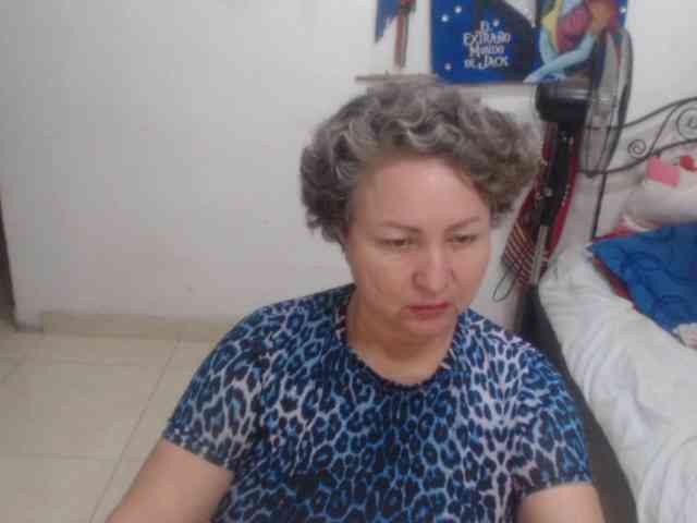 LADYQUEEN520