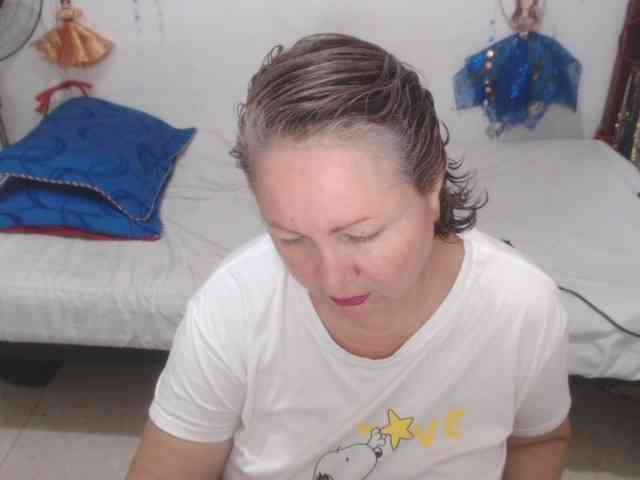 LADYQUEEN520