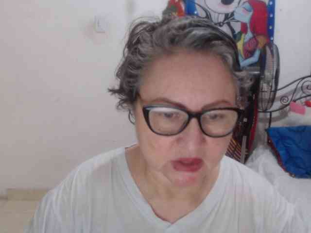 LADYQUEEN520