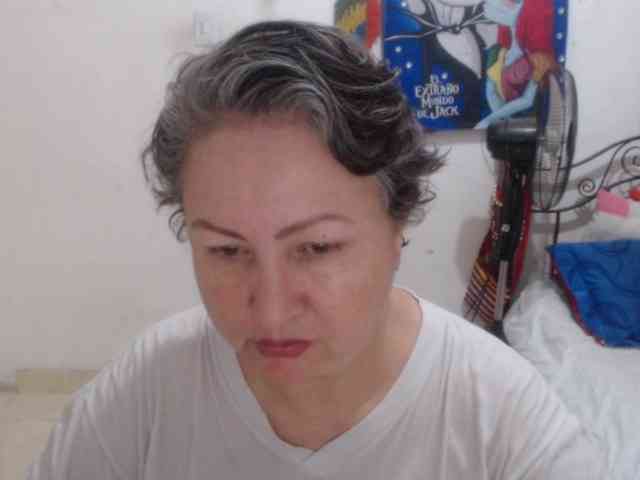 LADYQUEEN520
