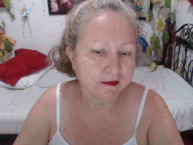 LADYQUEEN520