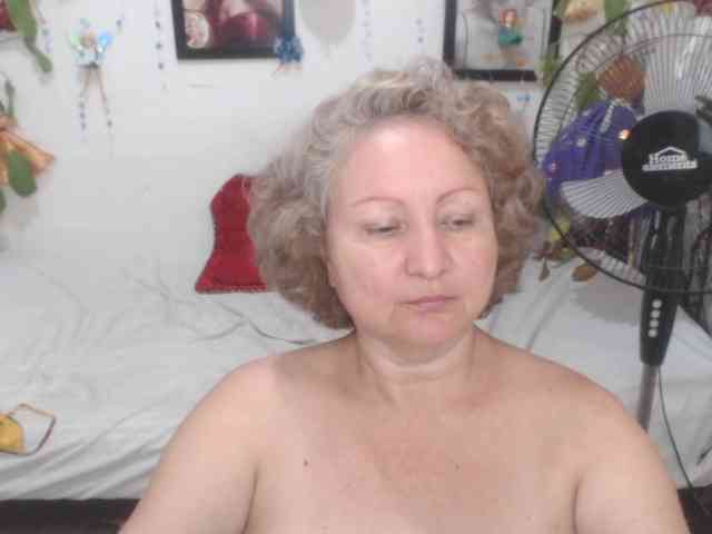 LADYQUEEN520