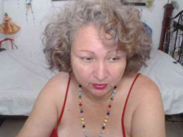 LADYQUEEN520