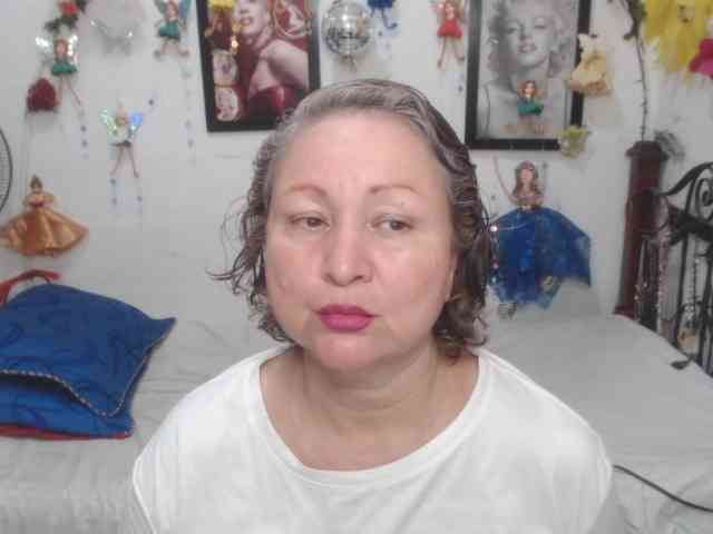LADYQUEEN520