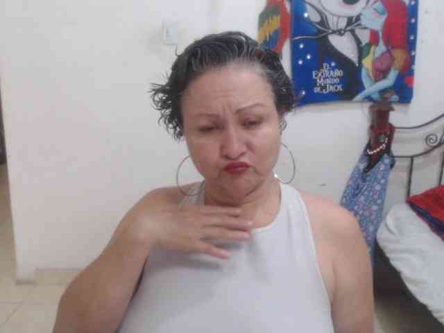 LADYQUEEN520