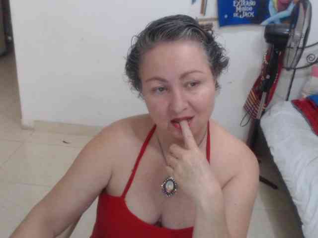LADYQUEEN520