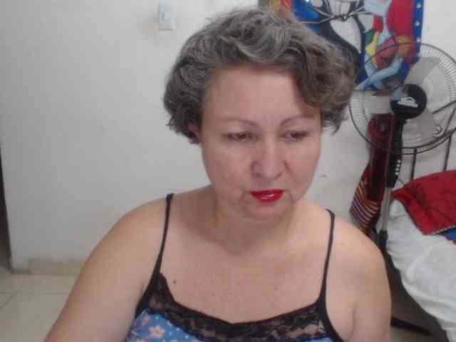 LADYQUEEN520
