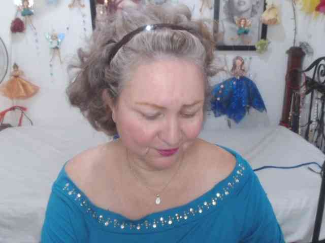 LADYQUEEN520