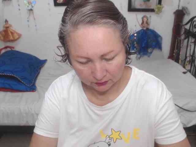 LADYQUEEN520
