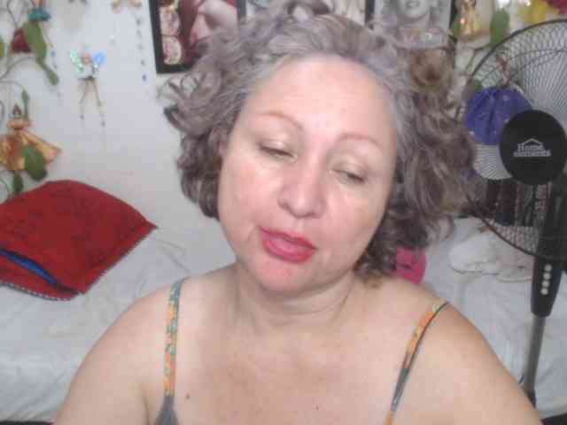 LADYQUEEN520