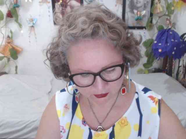 LADYQUEEN520