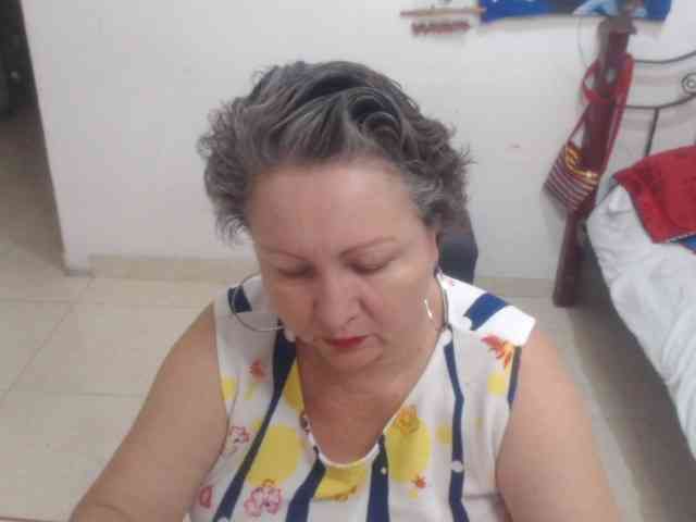 LADYQUEEN520