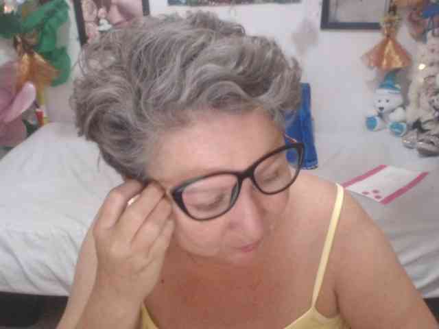 LADYQUEEN520