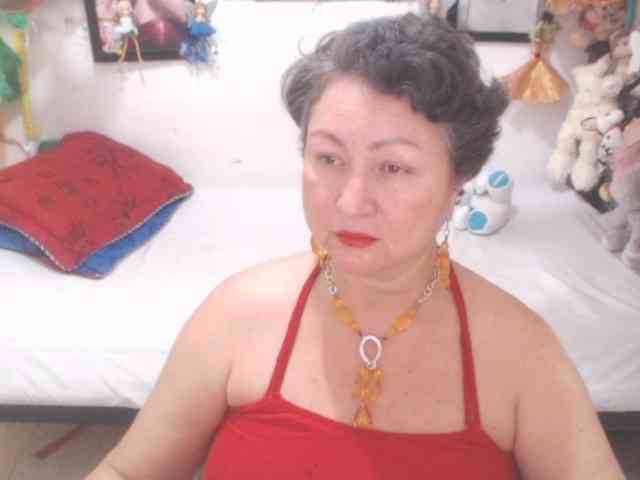 LADYQUEEN520 webcam