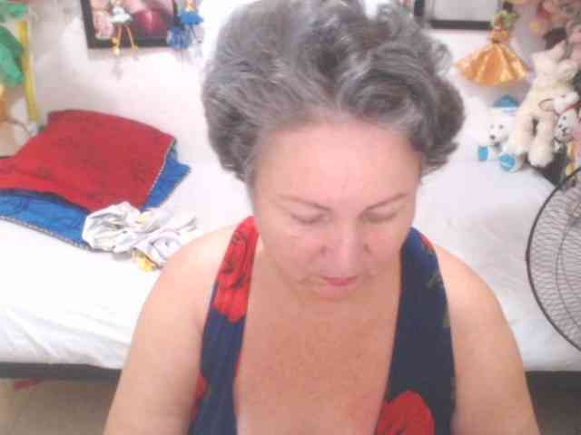 LADYQUEEN520