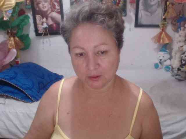 LADYQUEEN520