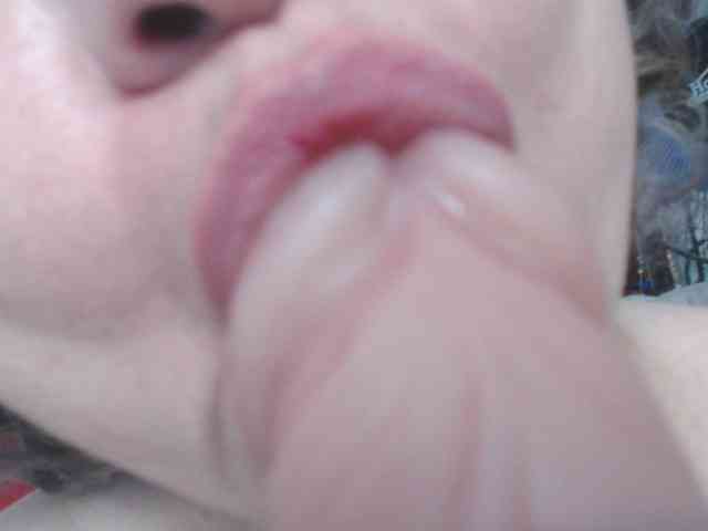 LADYQUEEN520 webcam