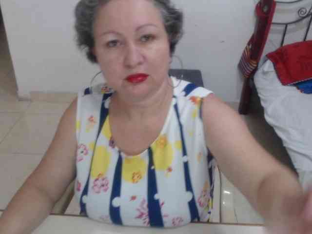 LADYQUEEN520