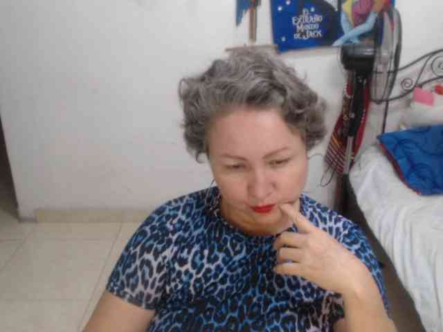 LADYQUEEN520