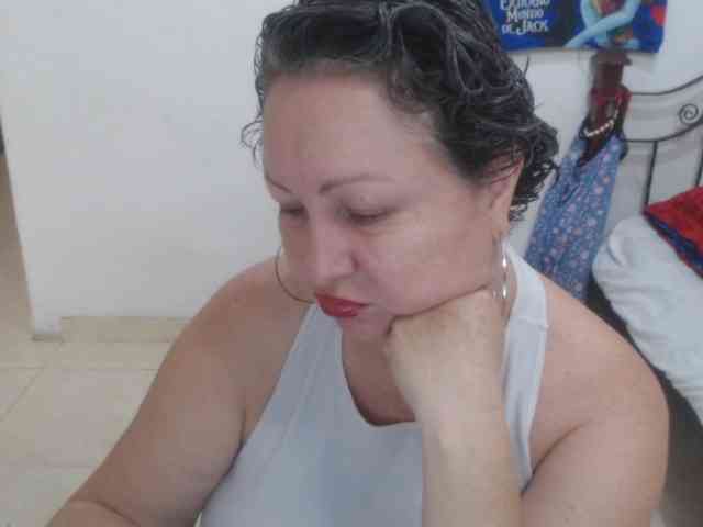 LADYQUEEN520