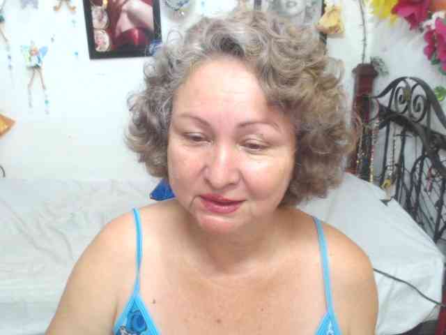 LADYQUEEN520