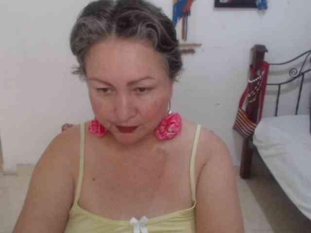 LADYQUEEN520