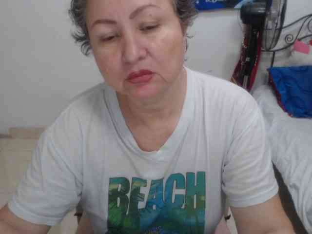 LADYQUEEN520