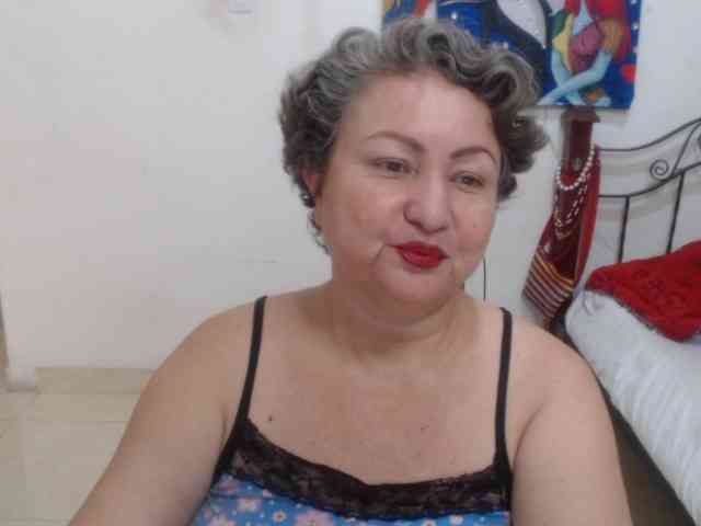 LADYQUEEN520