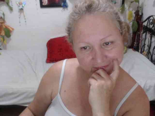 LADYQUEEN520