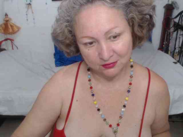 LADYQUEEN520