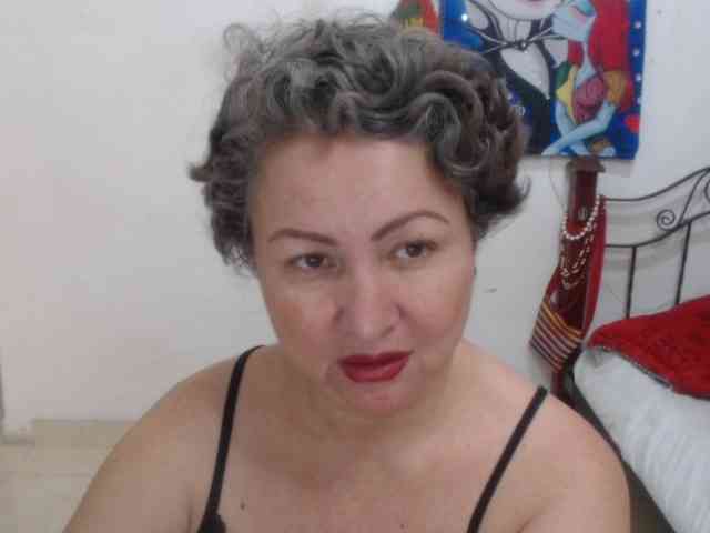 LADYQUEEN520